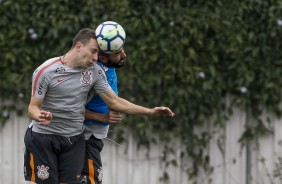 Jogadores treinam para enfrentar o Paran no jogo deste sbado pelo Brasileiro