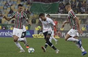Pedrinho e toda equipe tiveram atuação apagada contra o Fluminense, no Maracanã