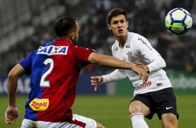 Mateus Vital durante jogo contra o Paran, na Arena Corinthians