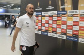 Walter Vital chegando na Arena para a partida contra o Colo-Colo