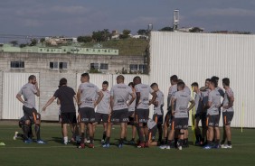 Jogadores durante o ltimo treino antes de enfrentar o Atltico-MG