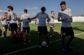 Jogadores durante o último treino antes de enfrentar o Atlético-MG