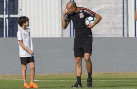 Roger e filho no treino desta tarde no CT do Timão