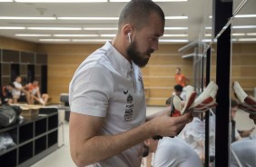 Goleiro Walter nos vestiários antes da partida contra o Atlético Mineiro