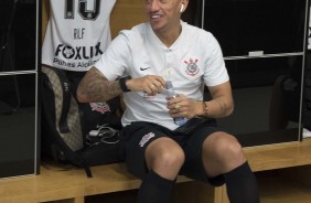 Ralf no vestiário antes de enfrentar o Atlético-MG