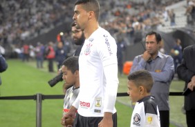 Lo Santos durante os ritos iniciais do jogo contra o Atltico-MG, pelo Brasileiro