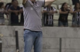 Osmar Loss não consegue encaixar o time e Corinthians perde para o Ceará