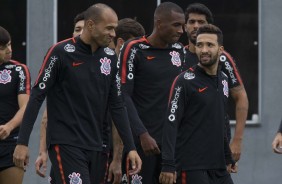 Roger, Clayson e Marllon durante o treino de reapresentao no CT Joaquim Grava