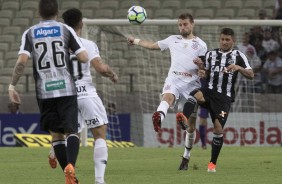 Zagueiro Henrique durante jogo contra o Cear, pelo Brasileiro