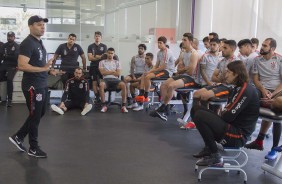 Jogadores ficaram deram ateno ao novo tcnico do Corinthians