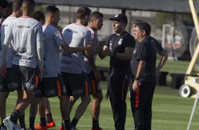 Novo técnico do Timão conversou com os jogadores durante o treino
