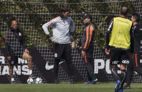 Cássio também conversa com Jair Ventura