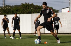 Danilo Avelar se prepara para o jogo contra o Flamengo, pela Copa do Brasil