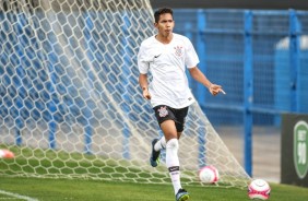 Fessin marcou o primeiro gol do Corinthians contra a Portuguesa, pelo Paulista Sub-20