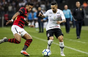 Clayson durante o jogo contra a Sport, pelo Brasileirão