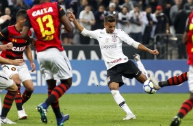 Pedrinho durante o jogo contra a Sport, pelo Brasileirão