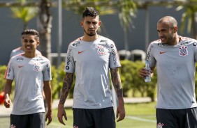 Pedro Henrique e Roger durante o treino desta manhã no CT Joaquim Grava