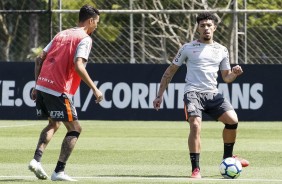 Volante Douglas no CT Joaquim Grava durante atividades da manhã