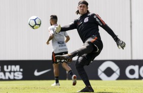 Goleiro Cssio no treinamento da manh no CT Joaquim Grava