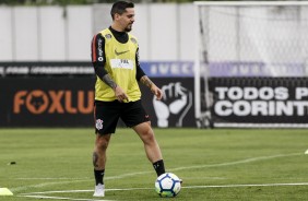 Lateral Fagner treina nesta manhã no CT