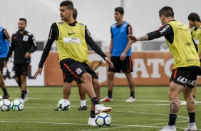 O garoto Léo Santos em treinamento no CT Joaquim Grava