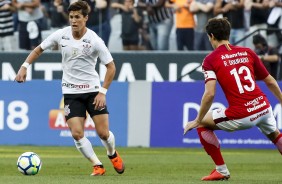 O jovem Mateus Vital ganhou a confiança de Jair Ventura e foi titular contra o Internacional