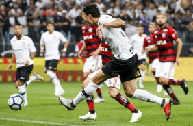 Danilo Avelar marcou o primeiro gol do Corinthians contra o Flamengo