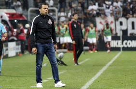 Jair Ventura durante jogo contra o Flamengo; Timão venceu por 2 a 1