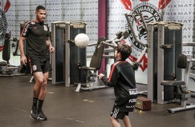 Jonathas no CT Joaquim Grava durante treino de reapresentação do elenco