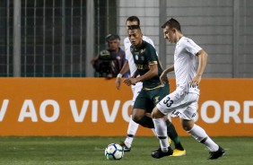 Carlos Augusto foi bem na lateral esquerda do Corinthians contra o Amrica-MG