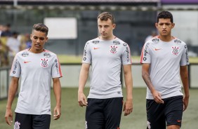 Pedrinho, Carlos Augusto e Matheus Matias treinam no CT Joaquim Grava