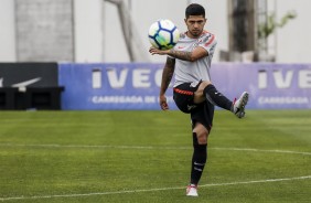 Sergio Díaz treina no CT Joaquim Grava e vive expectativa de estreia contra o América-MG