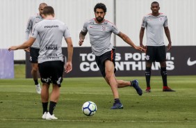 Zagueiro Vilson treina, mas não tem previsão de retorno