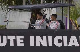 Jogadores no CT Joaquim Grava durante treino de reapresentao