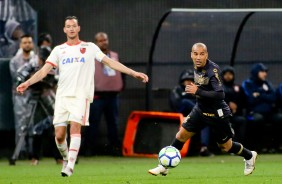 Emerson Sheik em jogo contra o Flamengo, pelo Campeonato Brasileiro