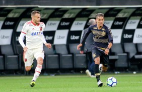 Pedrinho entrou no segundo tempo contra o Flamengo, pelo Brasileiro, na Arena Corinthians