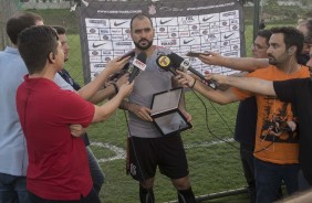 Meia Danilo vai completar 350 jogos com a camisa do Corinthians