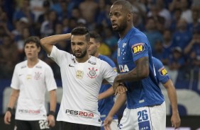 Clayson durante primeiro jogo da final da Copa do Brasil, contra o Cruzeiro