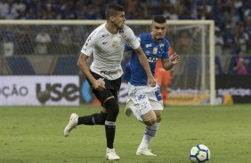 Zagueiro Léo Santos durante primeiro jogo da final contra o Cruzeiro, pela Copa do Brasil