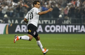 Meia Jadson anotou o gol do Corinthians na final da Copa do Brasil, contra o Cruzeiro
