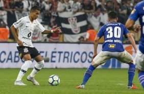 Pedrinho anotou um golao contra o Cruzeiro, mas foi anulado pelo juiz