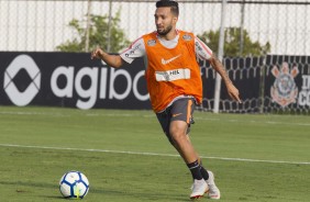 Jogadores retornam aos treinos após empate com Vitória