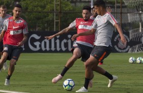 Jogadores retornam aos treinos após empate com Vitória