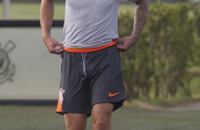 Jogadores retornam aos treinos após empate com Vitória