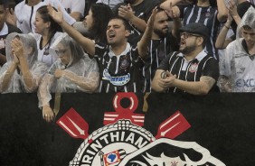 Torcida comemora gol do Corinthians