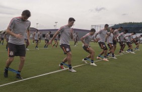 Jogadores em atividade no treino desta quarta-feira antes de enfrentar o Botafogo