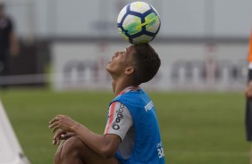 Pedrinho mostra habilidade no treino desta quarta-feira