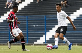 Corinthians enfrenta o São Paulo pelo campeonato paulista sub-15