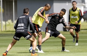 Corinthians faz seu último treino antes de enfrentar o São Paulo na Arena