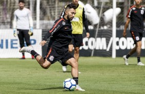 Corinthians faz seu último treino antes de enfrentar o São Paulo na Arena